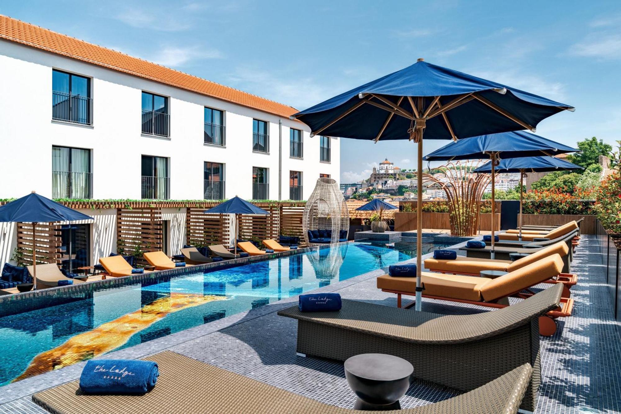 Forte De Gaia, Autograph Collection บีลาโนวาเดกายา ภายนอก รูปภาพ The hotel's pool
