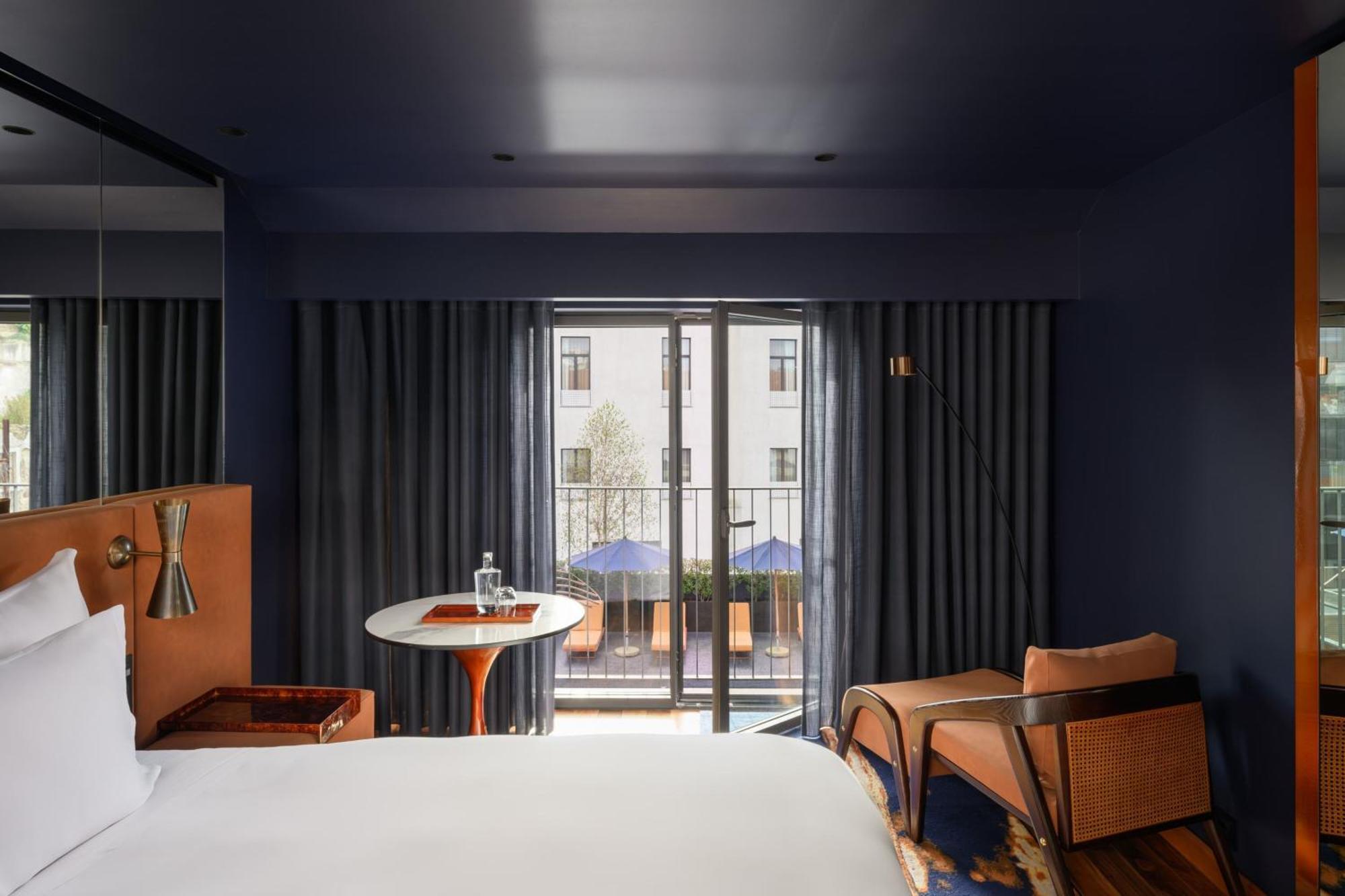 Forte De Gaia, Autograph Collection บีลาโนวาเดกายา ภายนอก รูปภาพ A room at the Hotel Indigo Paris Montmartre